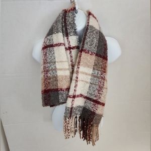 Marcus Adler scarf .